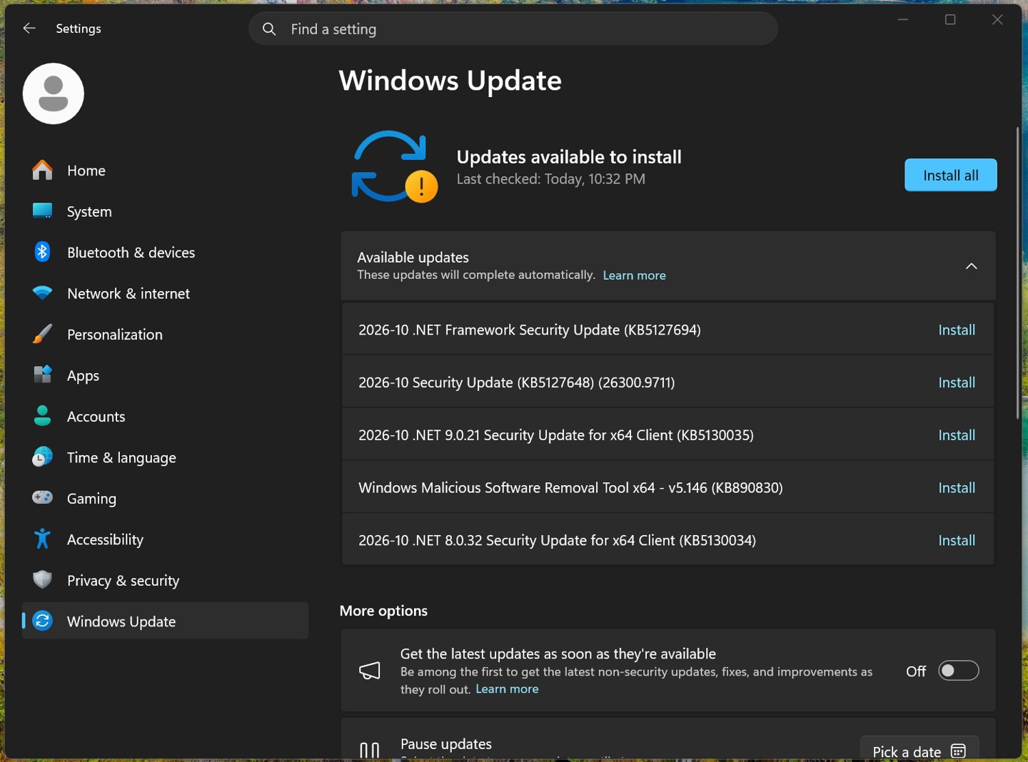 微软 Win11 26H2 首个累积更新:Copilot 键可改回右 Ctrl,上线 Emoji 17.0